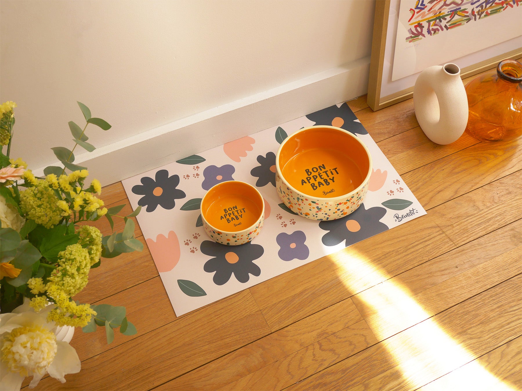 bandit-tapis-de-gamelle-floral-chien-et-chat-pvc-55x33cm image 2
