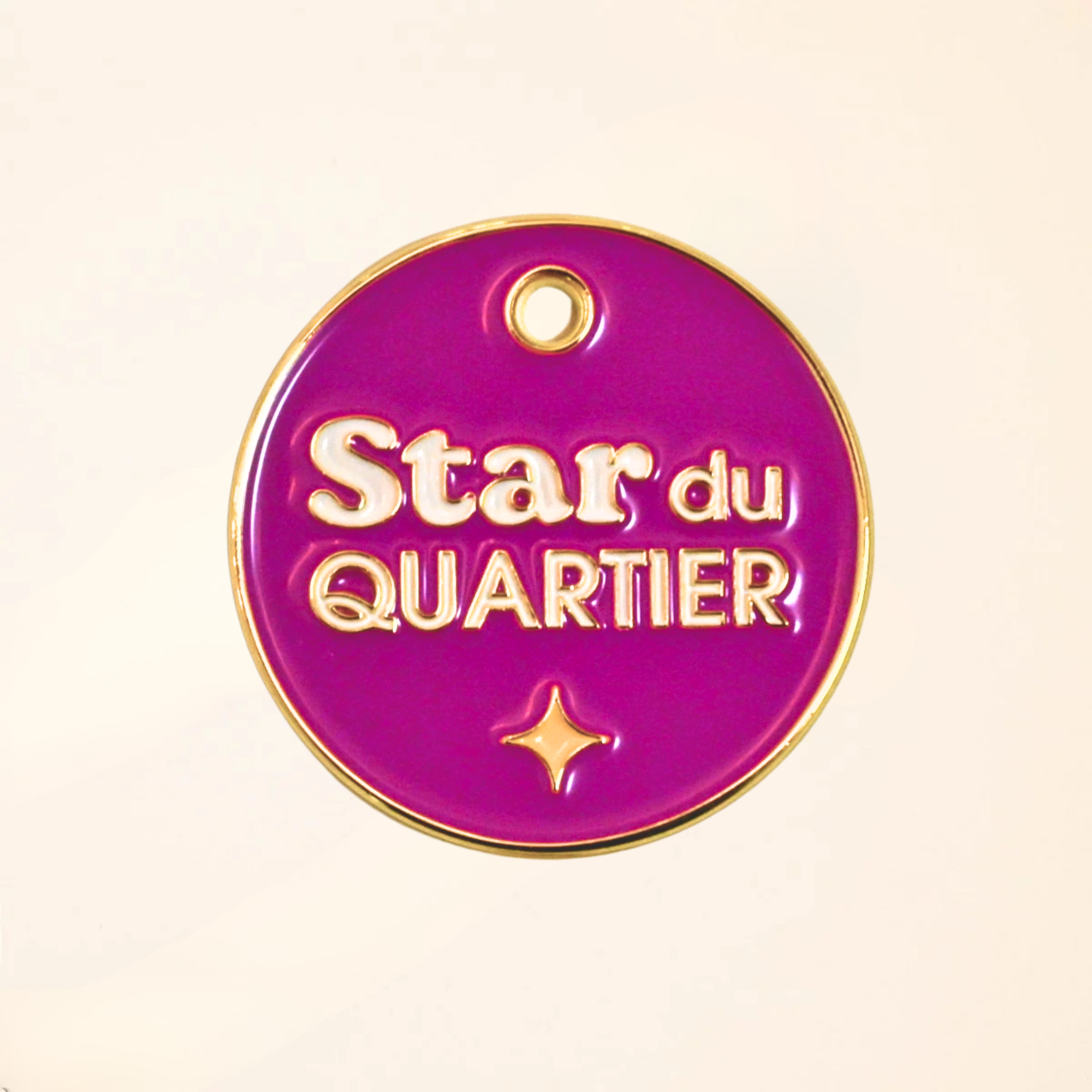 fid-le-paris-m-dailles-star-du-quartier-m-daille-chien-fuchsia-32-mm image 1
