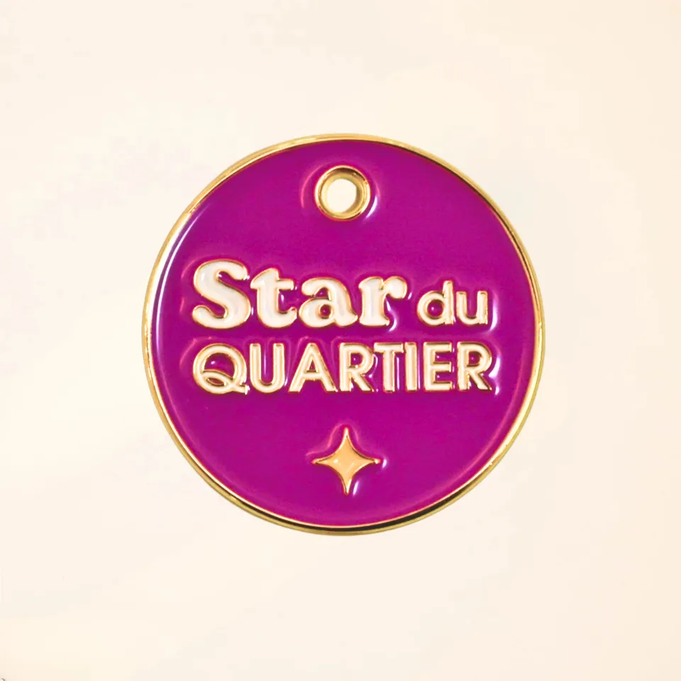 fid-le-paris-m-dailles-star-du-quartier-m-daille-chien-fuchsia-32-mm image 1