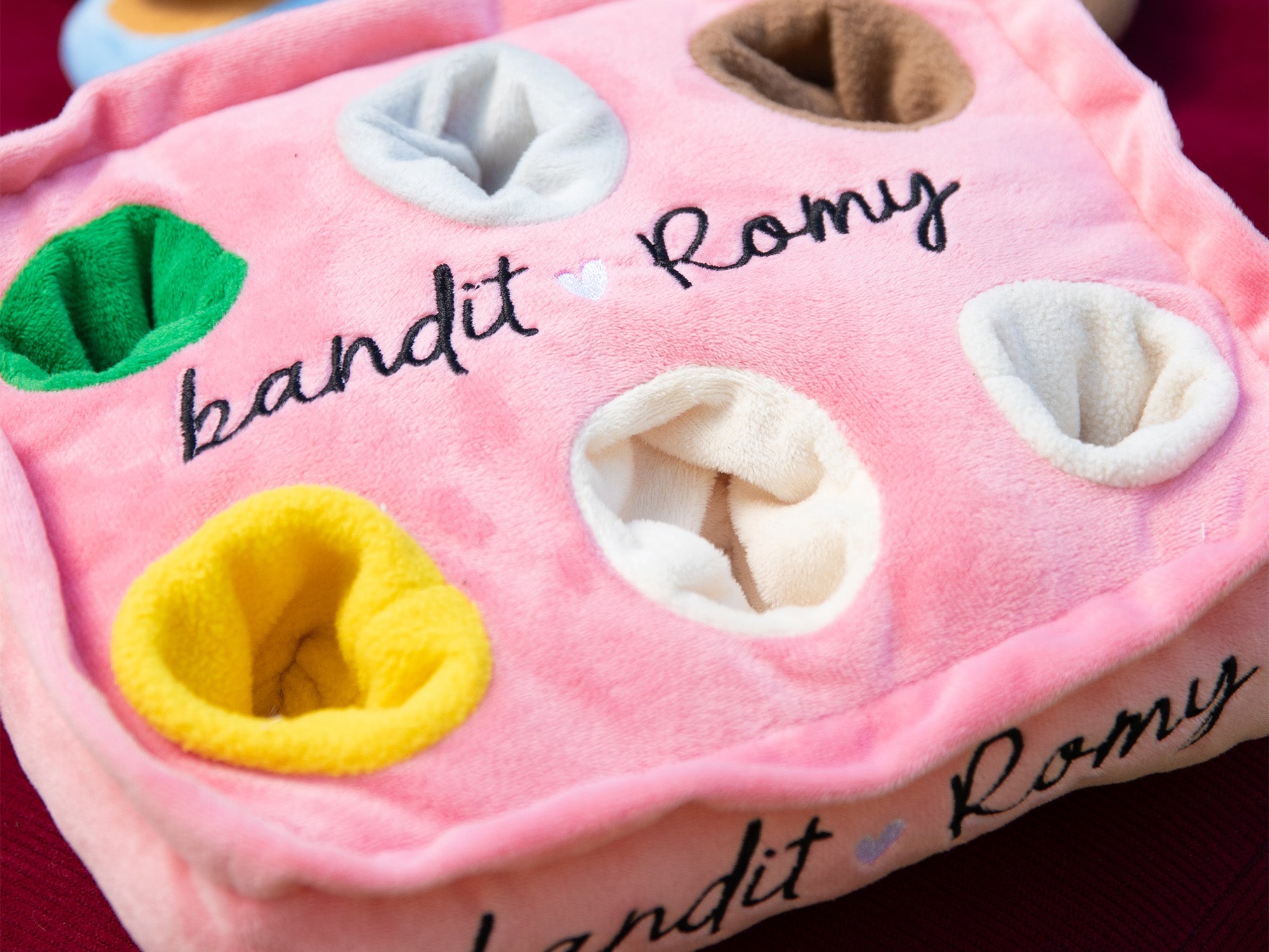 bandit-x-romy-box-6-jouets-pour-chien-fun-pop image 2