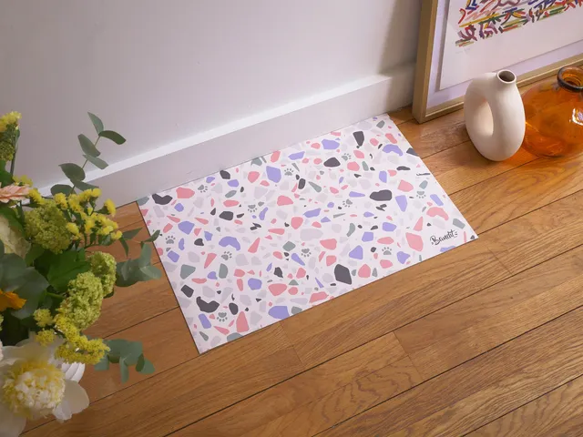 bandit-tapis-de-gamelle-terrazzo-pastel-55x35-chien-chat-pvc image 1